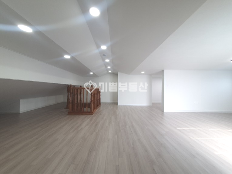 경기 파주시 조리읍 대원리 201동 눈물의 해약 l 복층,테라스 l 마무리특가 분양 매물번호 10318 사진 16